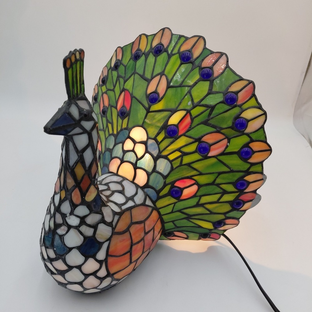 Vtg Tiffany Style Peacock Stained Glass Accent Lamp Light Mosaic Eclectic Read